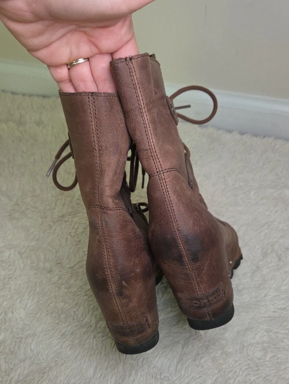 Women's Sorel Joan Of Artic Brown Wedge Boots Sz 7.5
